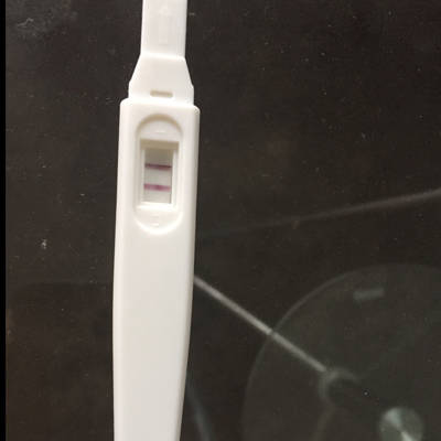 我测纸测了3次都是强阳性,去医院做B超缺没有