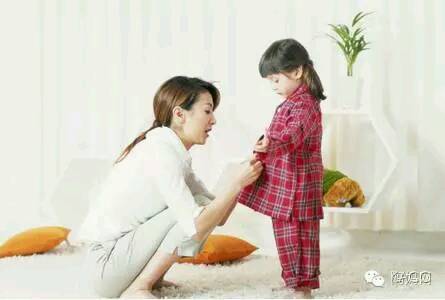 六种着装,宝宝穿衣禁忌_1、不宜穿开裆裤 穿开