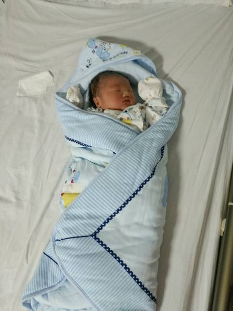 宝宝取名_13号刚出生的男宝宝,爸爸姓黄,五行