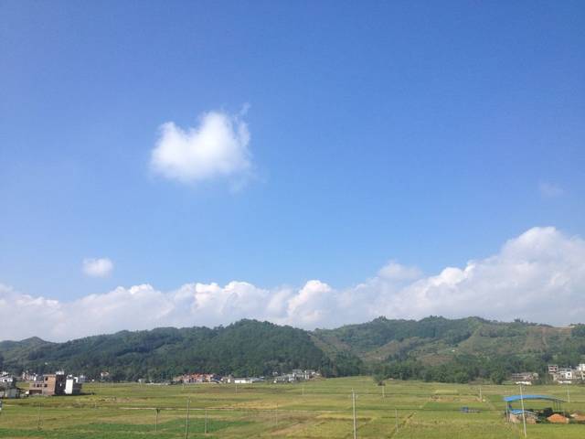 夏天得感觉,热热热_天气晴朗,万里晴空!