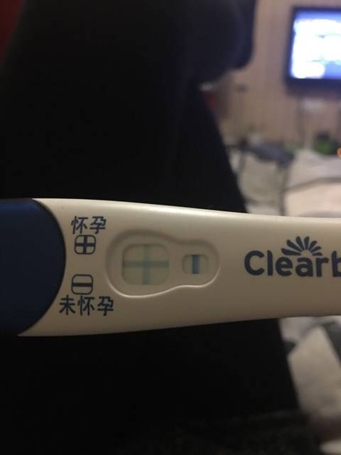 验孕棒+号,明天验血去哈哈!_zzy和plsz都是2根