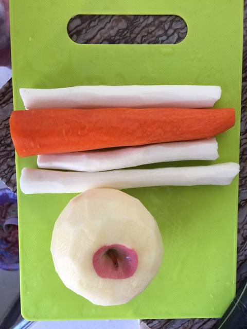 山药、胡萝卜、苹果泥_宝宝七个多月啦,打算加