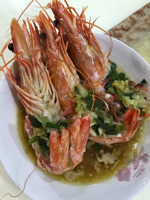 家常清蒸老虎虾_我们一家三口都喜欢吃海鲜 哈