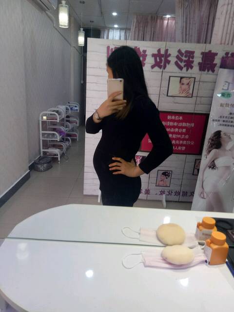 4个半月的肚子_怀孕之前98斤,二个月就显怀,并