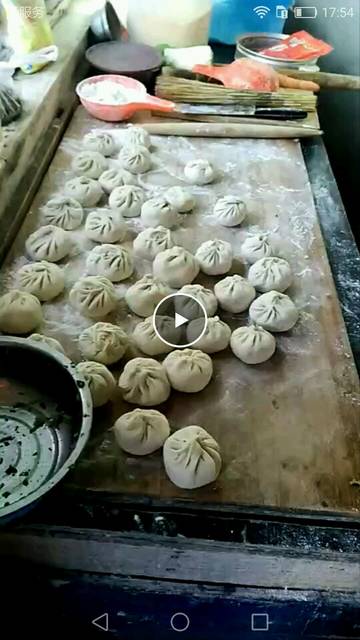 上头条啊啊啊_我帮隔壁婶婶家包包子,看看怎么