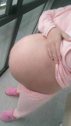 8个月(32周)小孕肚
