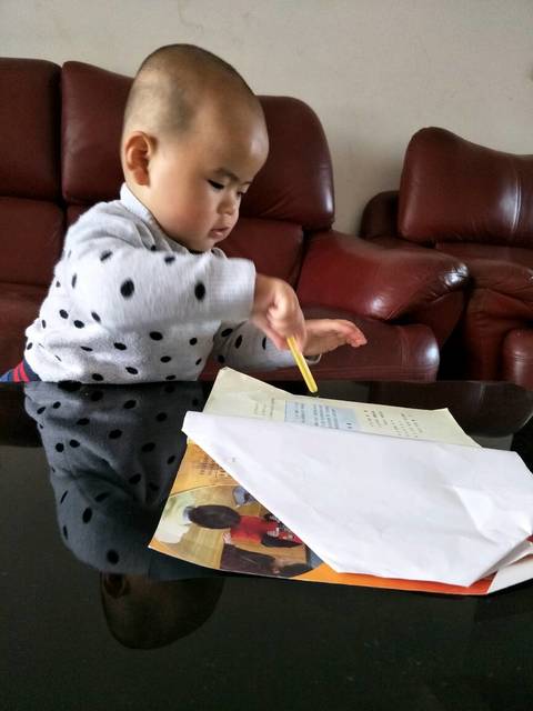 妈妈看我认真嘛_妈妈我要好好学习哦…_宝宝