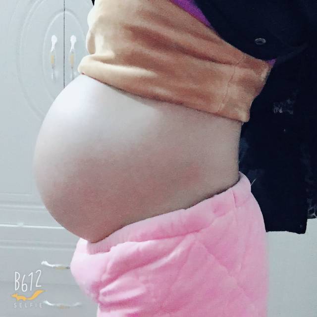 33周4天,肚子怀得紧,第一胎两次b超是男宝宝。