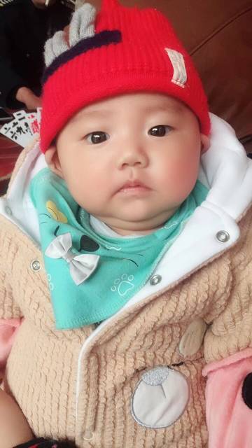 有宝宝大便青黑的吗?