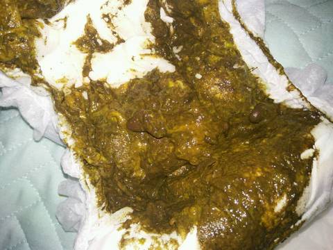 宝宝拉黑色便便 医生说让吃点鸭血啥的 有图慎