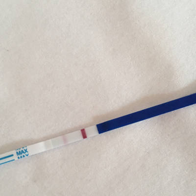 应该明天来大姨妈,今天早上一深一浅,可是这两天小腹总是一阵一阵得疼