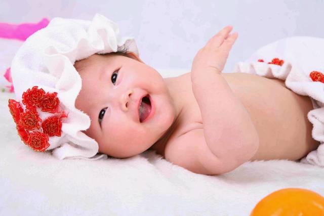 可爱的宝贝悦悦