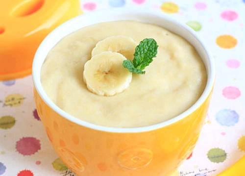 宝宝辅食——牛奶香蕉米糊