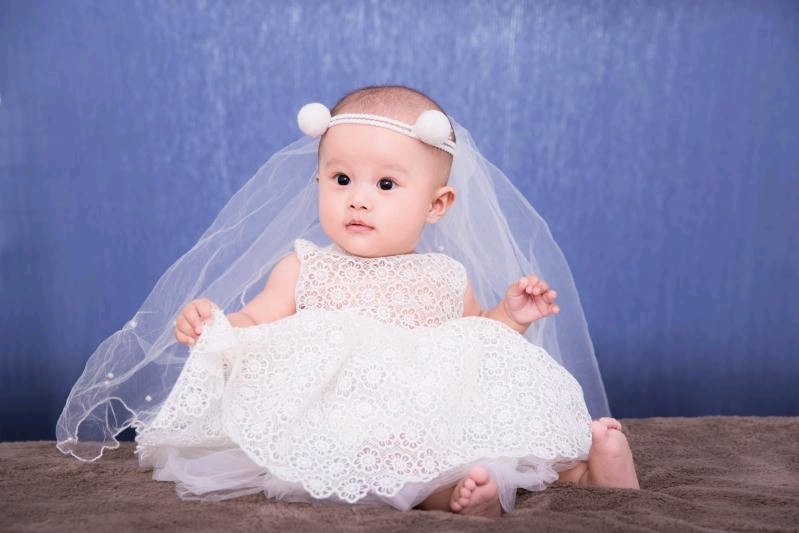 小妞