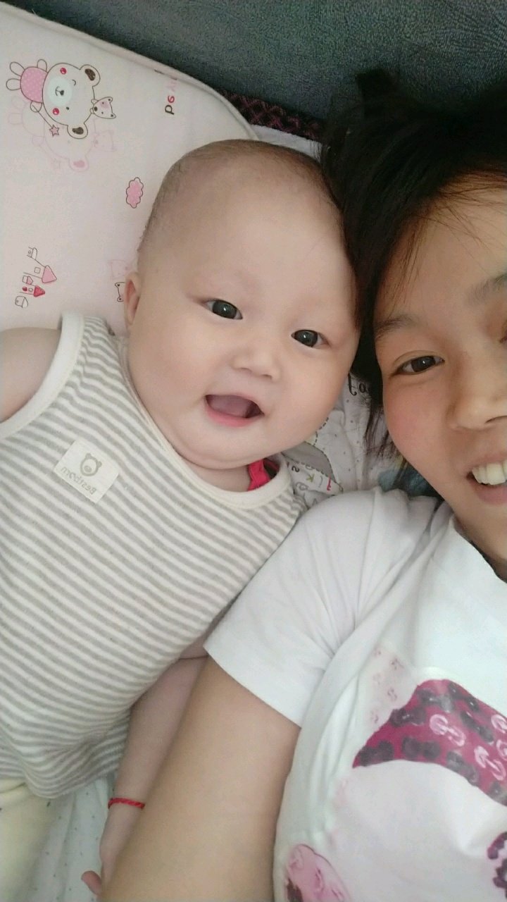 宝宝七个月了腹泻，腹泻奶粉吃了不拉，一换又开始宝妈们给点经验
