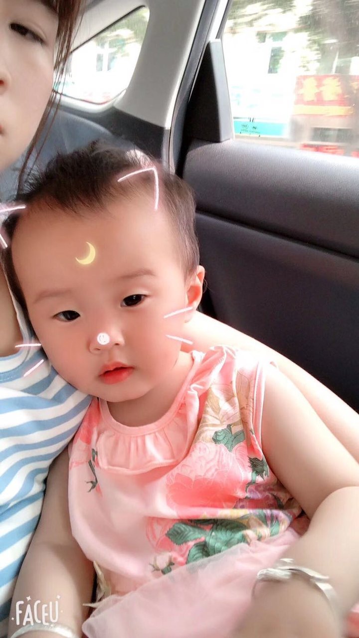 姐妹俩像不