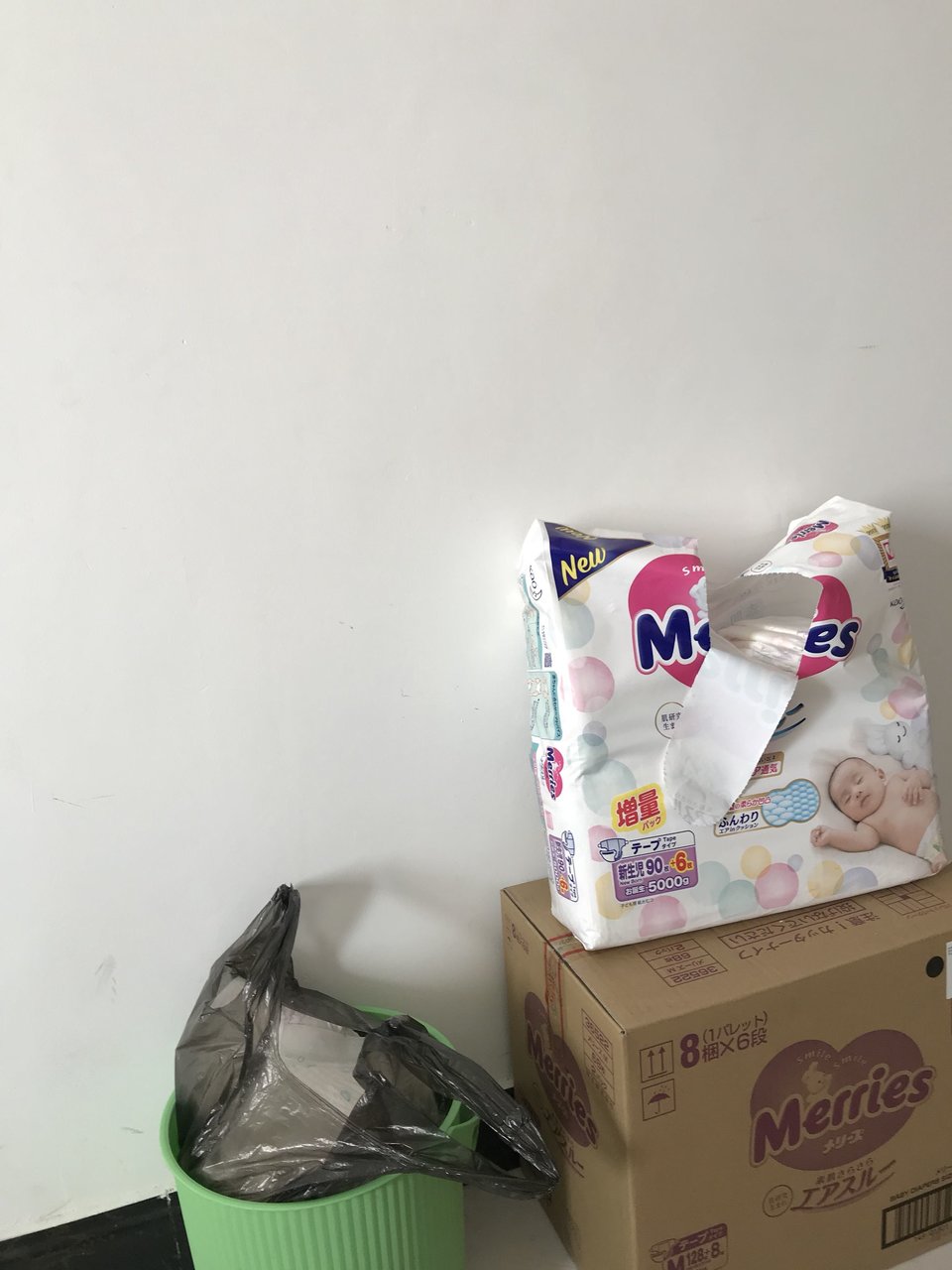 新生儿选择用尿不湿的多还是尿布的多呢