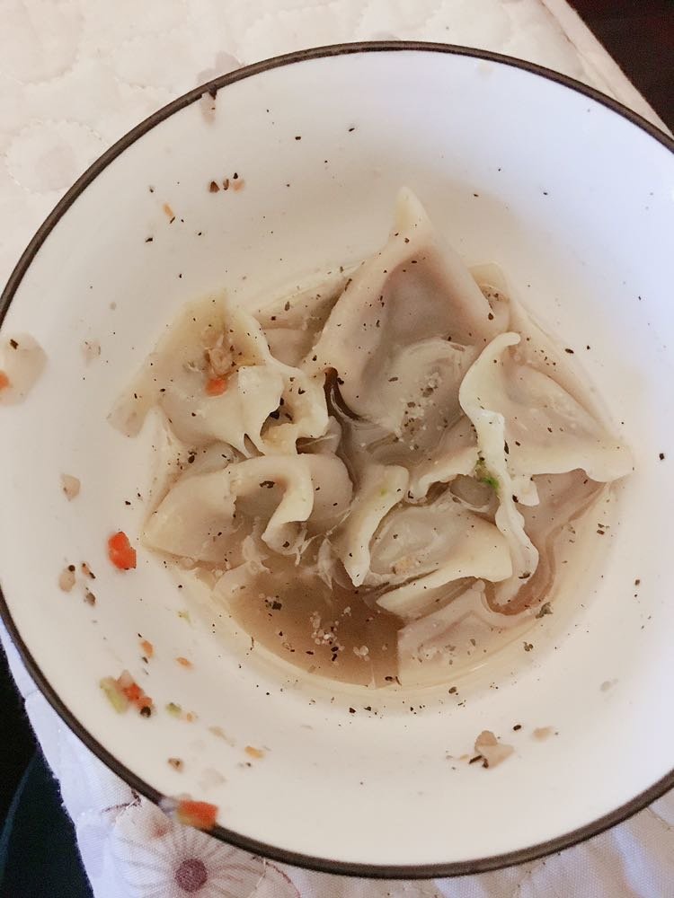 不不挑食的宝宝，做什么都吃