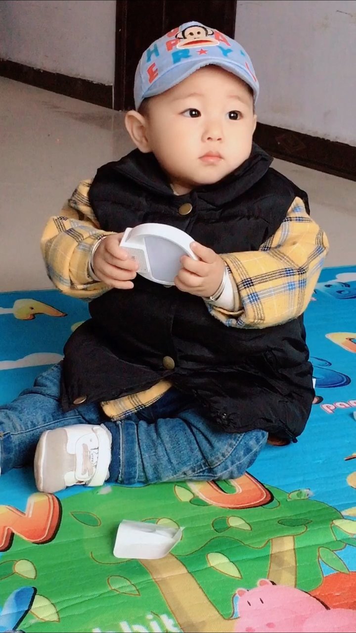 宝宝11个月了✌️
