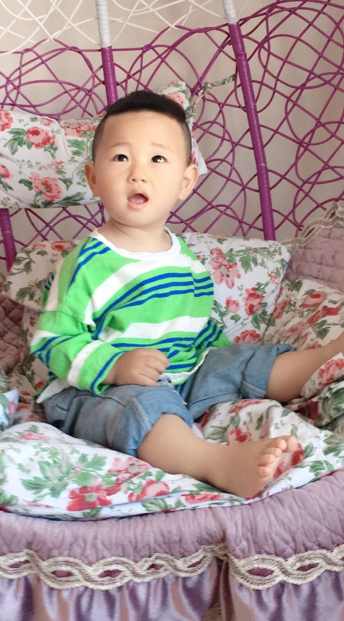 亲自给宝宝剃了个头！😂